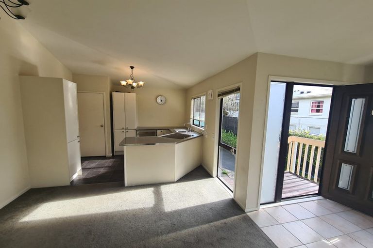 Photo of property in 10c Matipo Road, Mairangi Bay, Auckland, 0630