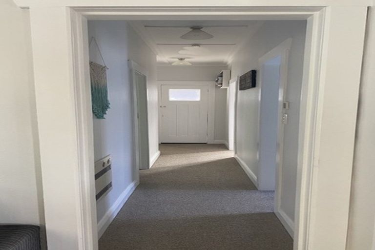 Photo of property in 3a Tupoki Street, Glen Avon, New Plymouth, 4312