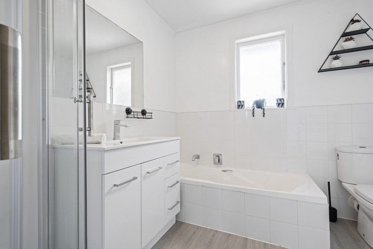 Photo of property in 1/8 Cape Road, Mangere, Auckland, 2022