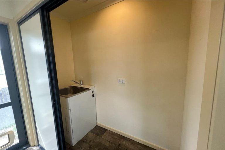 Photo of property in 12 Beaumaris Avenue, Castlecliff, Whanganui, 4501