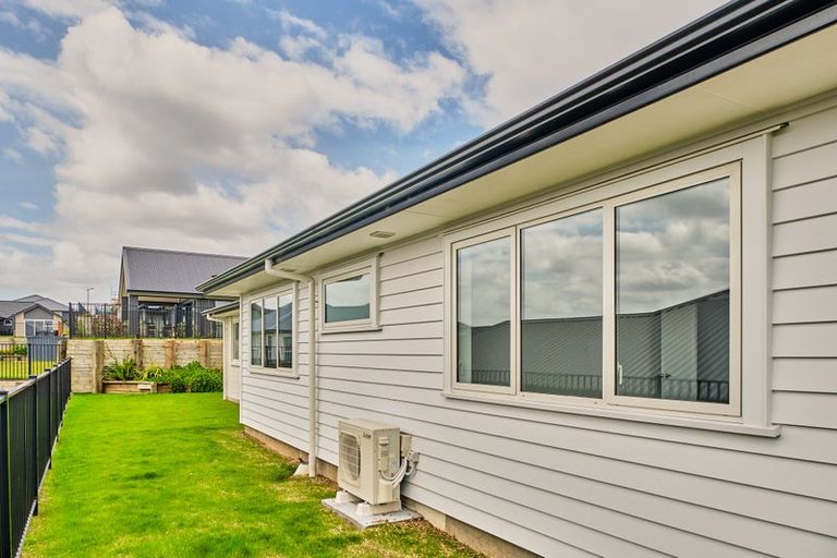 Photo of property in 7 Kerr Crescent, Patumahoe, Pukekohe, 2679