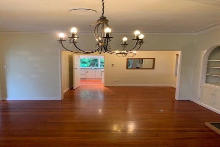 Photo of property in 121 Karori Road, Karori, Wellington, 6012