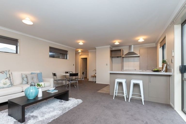 Photo of property in 2/108 Old Farm Road, Hamilton East, Hamilton, 3216