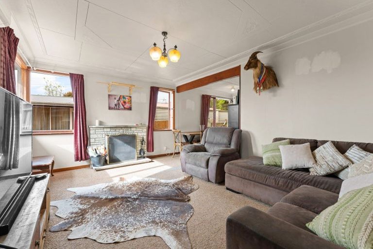 Photo of property in 21 Centennial Avenue, Helensburgh, Dunedin, 9010