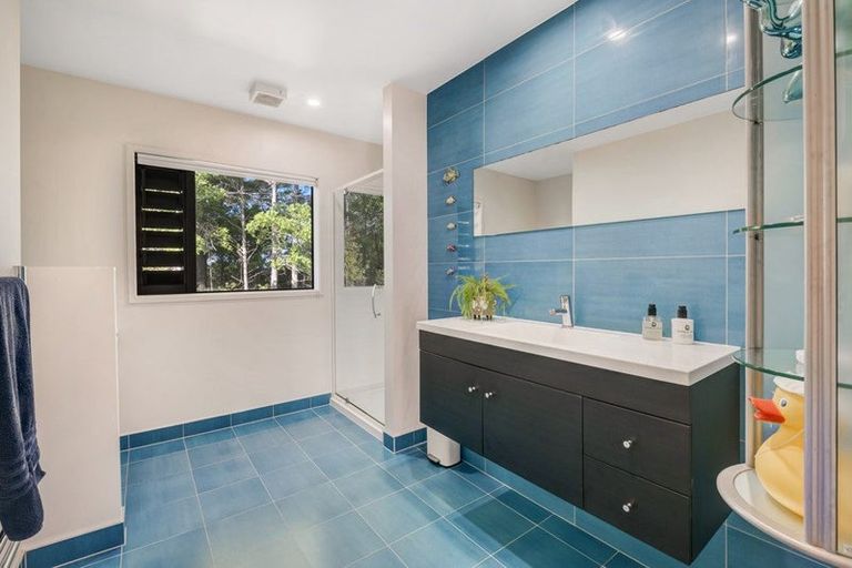 Photo of property in 102 West Road, Kaukapakapa, 0873