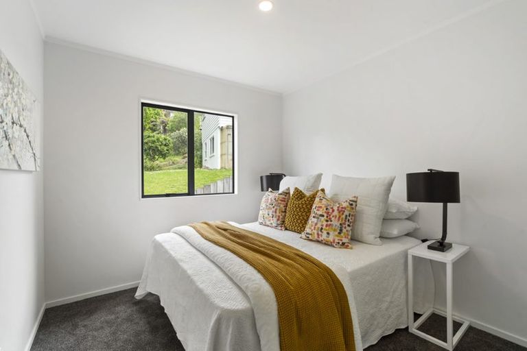 Photo of property in 2/26 Blenheim Street, Glenfield, Auckland, 0629