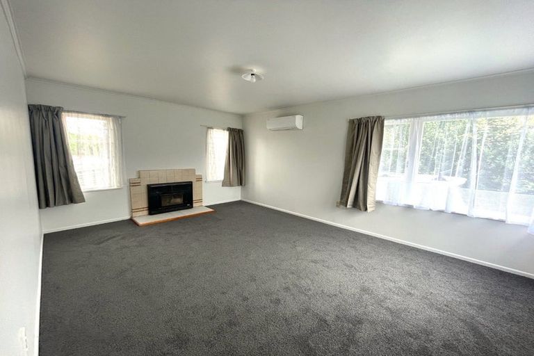 Photo of property in 11 Robyn Place, Mangere East, Auckland, 2024