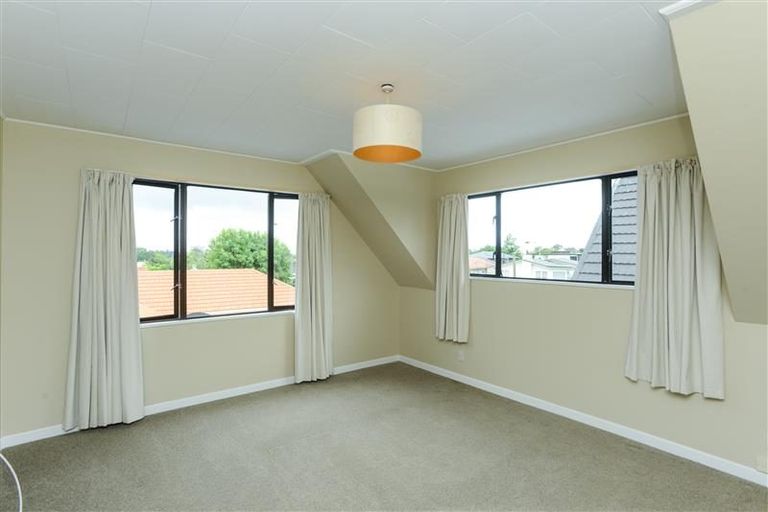 Photo of property in 1/18 Chambers Street, Havelock North, 4130