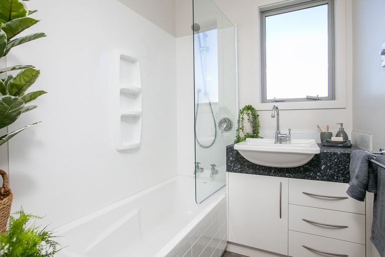 Photo of property in 2 North Street, Greytown, 5712