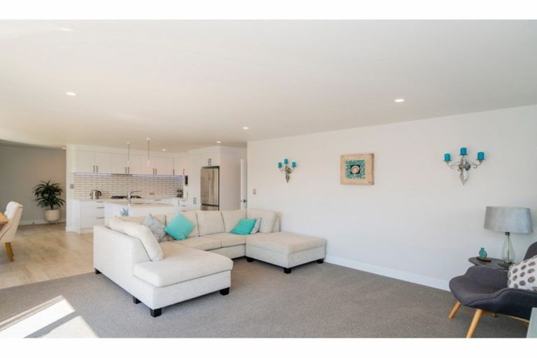 Photo of property in 25 Springbok Avenue, Whitianga, 3510