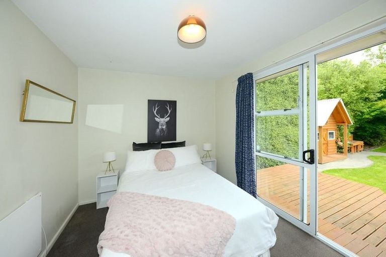 Photo of property in 127 Grimseys Road, Redwood, Christchurch, 8051