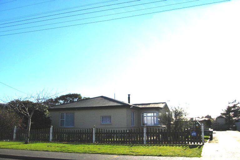 Photo of property in 40 Moa Street, Waikiwi, Invercargill, 9810