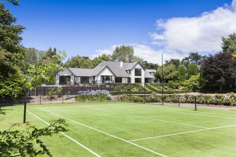 Photo of property in 360 Johns Road, Northwood, Christchurch, 8051