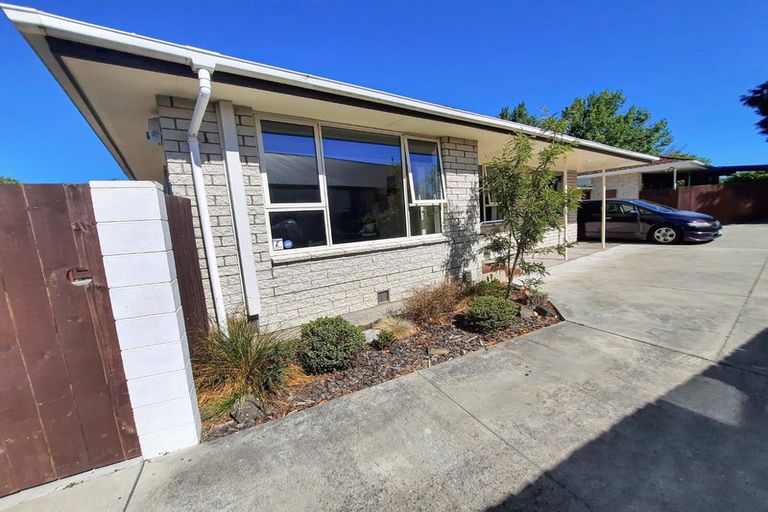 Photo of property in 1/29 Heathglen Avenue, Parklands, Christchurch, 8083