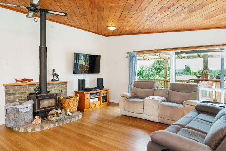 Photo of property in 175 Konini Street, Tokomaru, Palmerston North, 4474