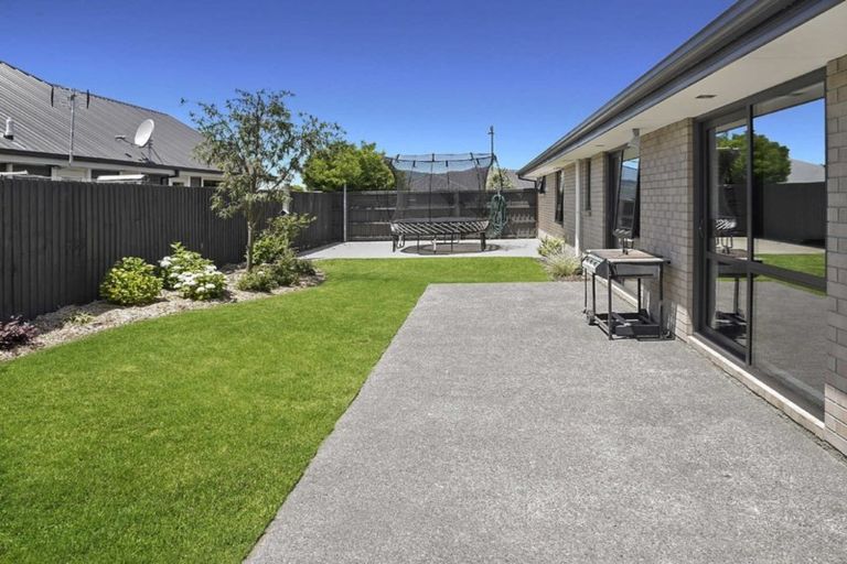 Photo of property in 9 Gosling Crescent, Halswell, Christchurch, 8025