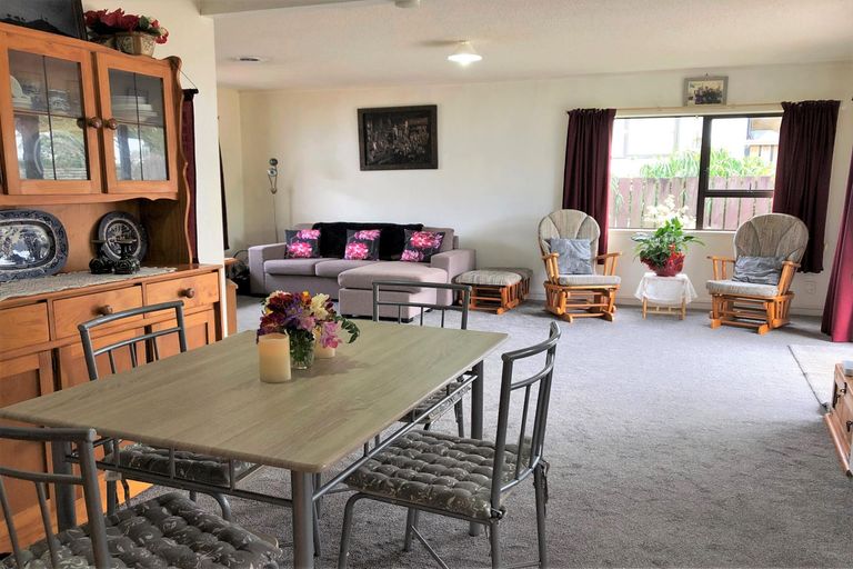 Photo of property in 16b Fairway Drive, Kerikeri, 0230