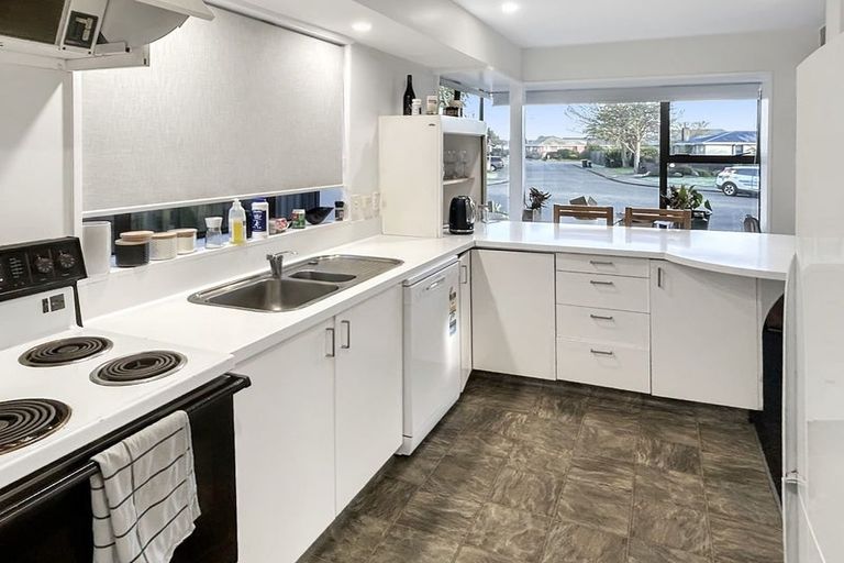 Photo of property in 11 Carol Place, Halswell, Christchurch, 8025