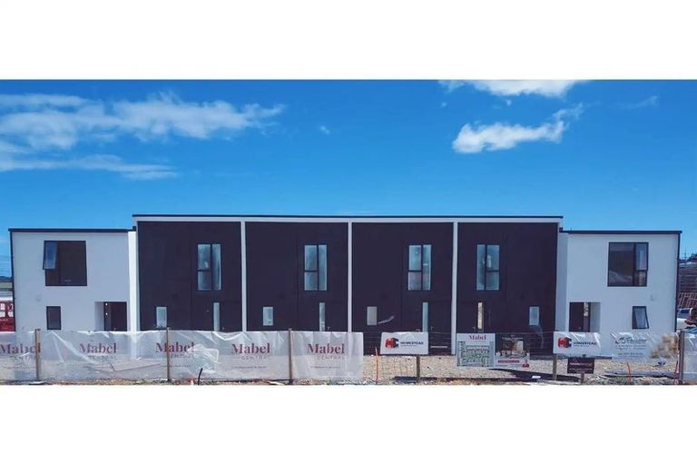 Photo of property in 19 Pipi Place, Levin, 5510