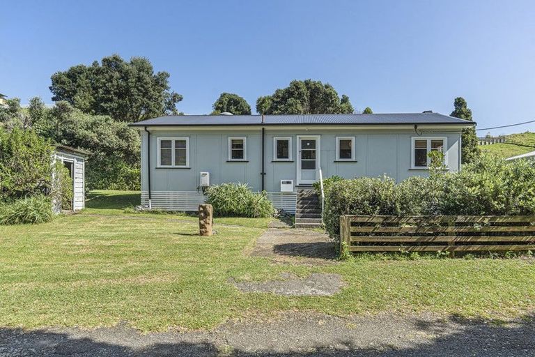 Photo of property in 4 Oha Street, Mokau, 4376