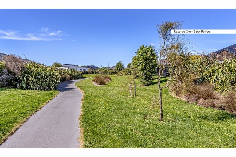 Photo of property in 22 Luxembourg Crescent, Halswell, Christchurch, 8025