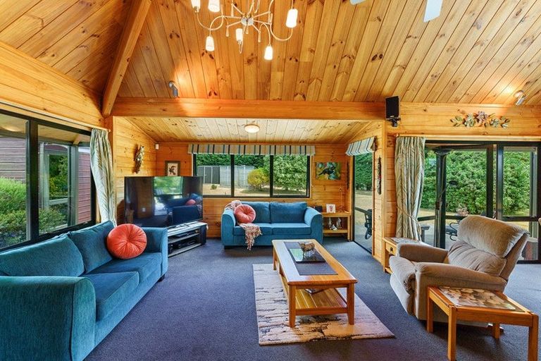 Photo of property in 25 Kensington Drive, Peka Peka, Waikanae, 5391