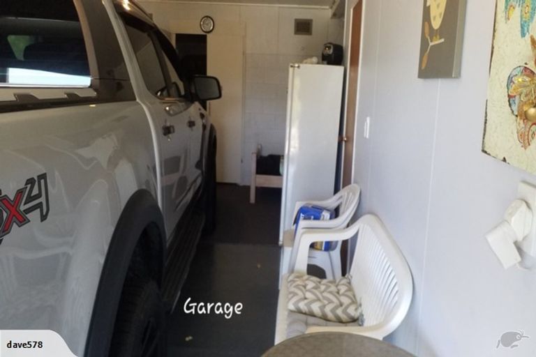 Photo of property in 4 Seaview Road, Cable Bay, 0420