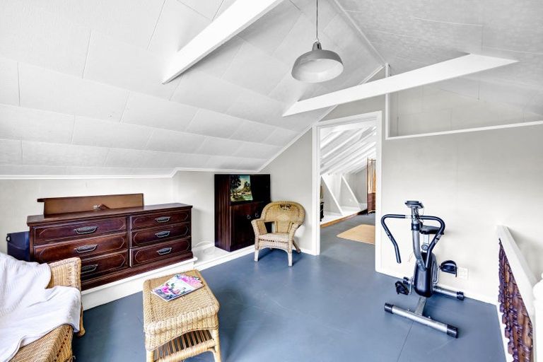 Photo of property in 14 List Street, Welbourn, New Plymouth, 4310