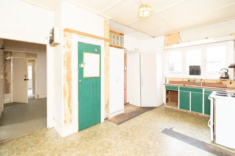 Photo of property in 28 Huia Avenue, Forest Lake, Hamilton, 3200