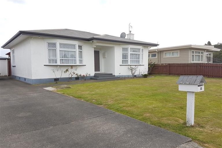Photo of property in 32 Guy Avenue, Takaro, Palmerston North, 4410