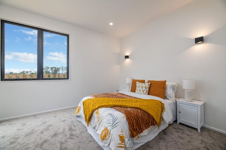 Photo of property in 31 Puhikawa Street, Massey, 0614