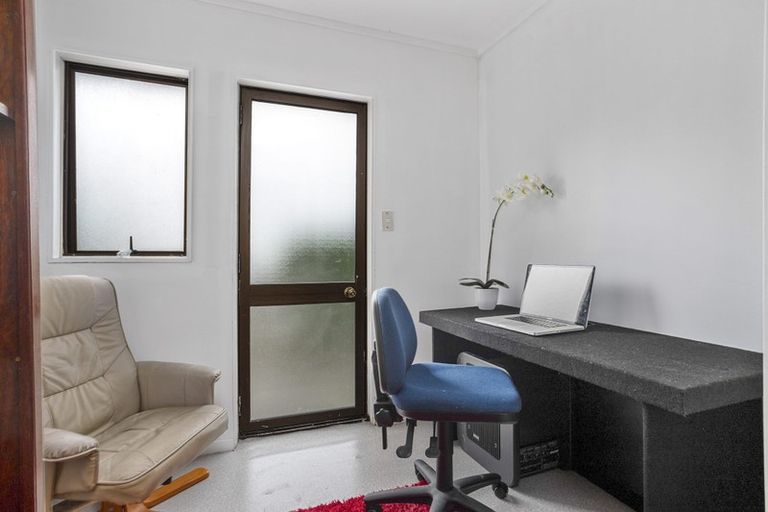 Photo of property in 2/151b Wallace Road, Mangere Bridge, Auckland, 2022