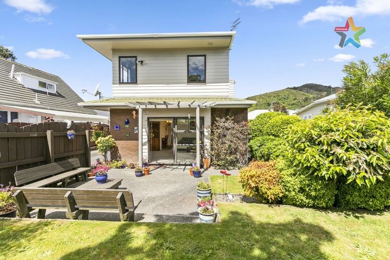 Photo of property in 366b Waiwhetu Road, Fairfield, Lower Hutt, 5011