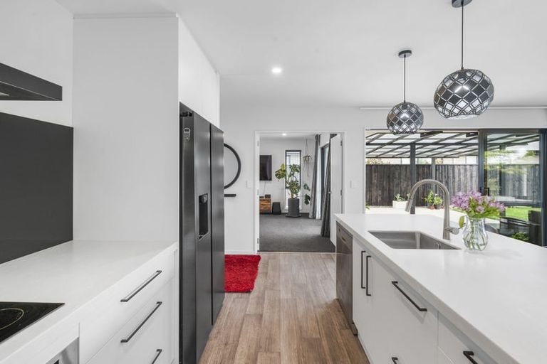 Photo of property in 37 Chris Drive, Rolleston, 7614