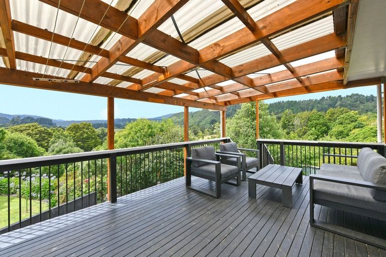 Photo of property in 113 Gemstone Drive, Birchville, Upper Hutt, 5018