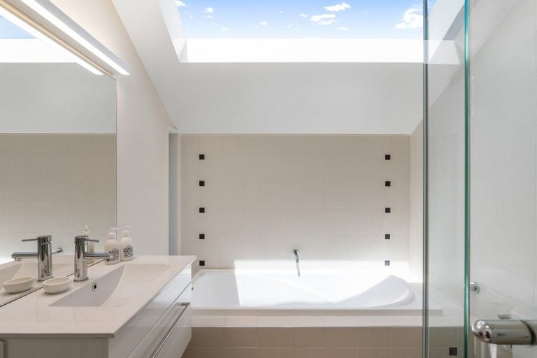 Photo of property in 54a Glandovey Road, Fendalton, Christchurch, 8052