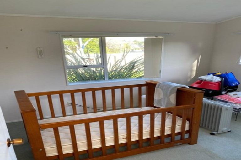 Photo of property in 1/106 Prince Regent Drive, Half Moon Bay, Auckland, 2012