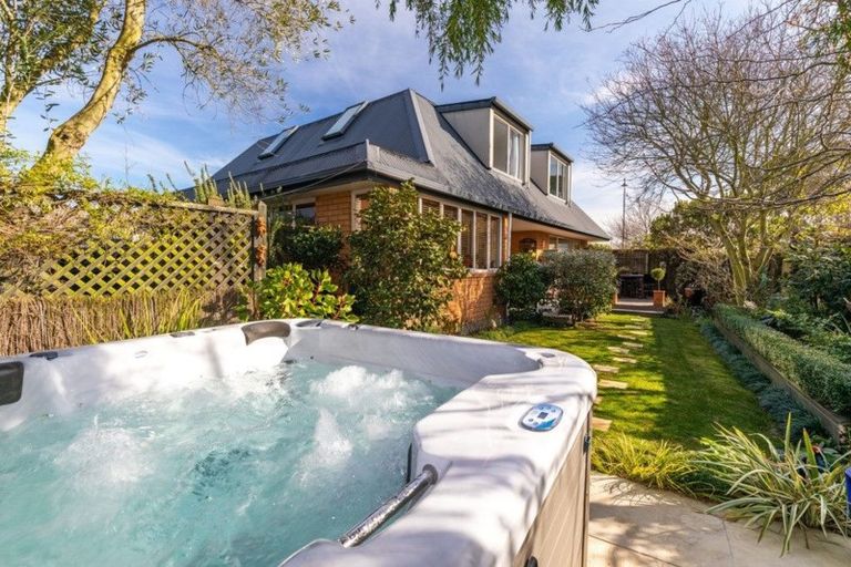 Photo of property in 1 Coppinger Terrace, Aidanfield, Christchurch, 8025