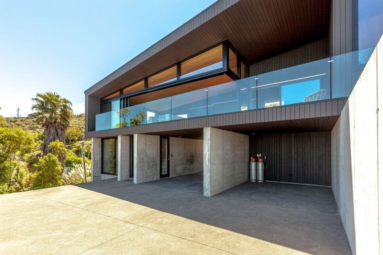 Photo of property in 90 Harbour View Road, Coromandel, 3581