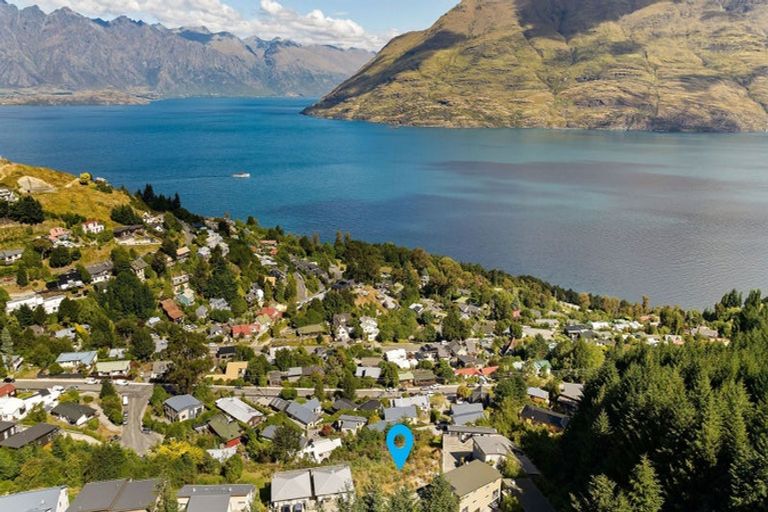 Photo of property in 64 Dart Place, Fernhill, Queenstown, 9300