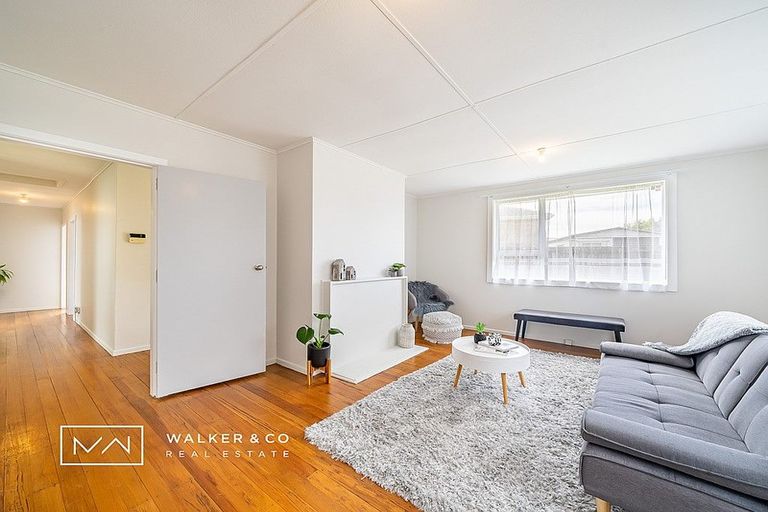 Photo of property in 15 Passive Grove, Ascot Park, Porirua, 5024