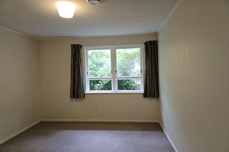Photo of property in 69 Rangituhi Crescent, Takapuwahia, Porirua, 5022