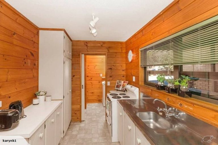 Photo of property in 5 Shackle Lane, Whitby, Porirua, 5024