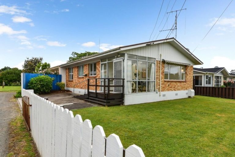 Photo of property in 1/2 Herbert Road, Queenwood, Hamilton, 3210