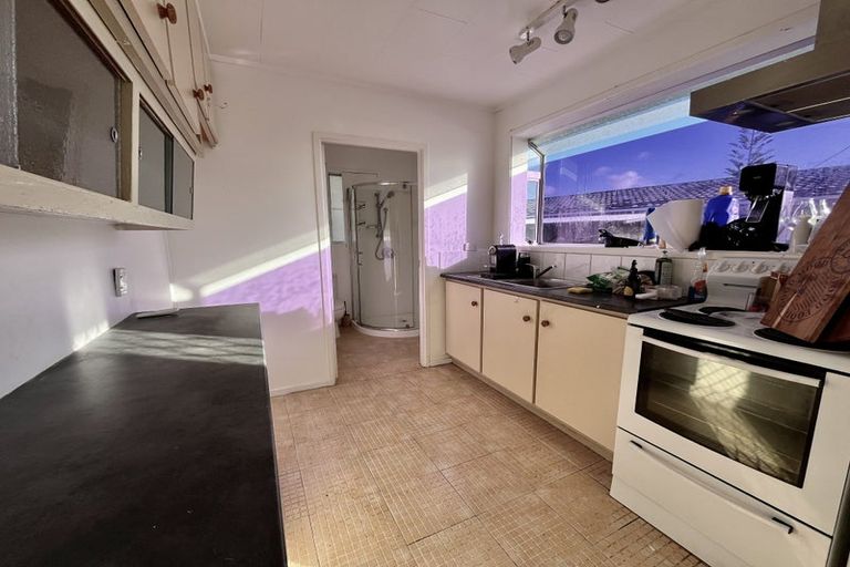 Photo of property in 36 Reelick Avenue, Pakuranga Heights, Auckland, 2010