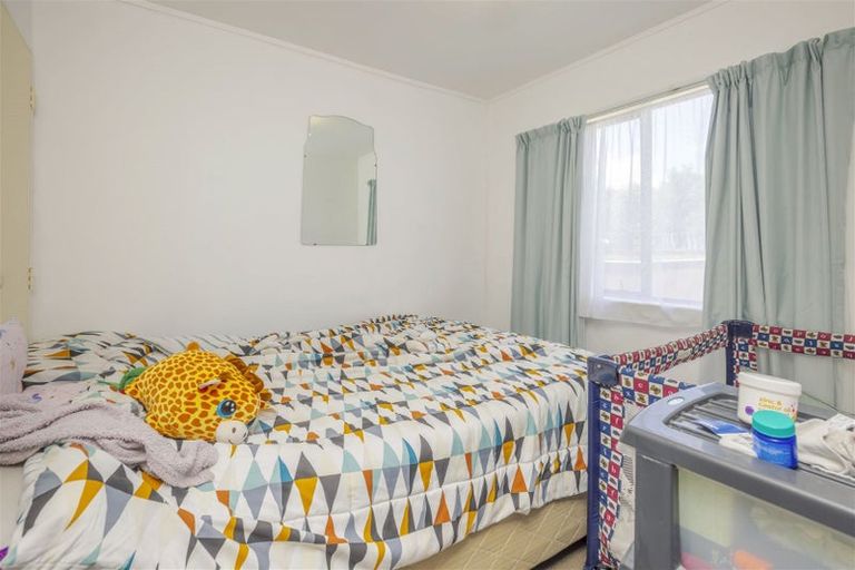 Photo of property in 1/10 Hatherley Place, Clendon Park, Auckland, 2103