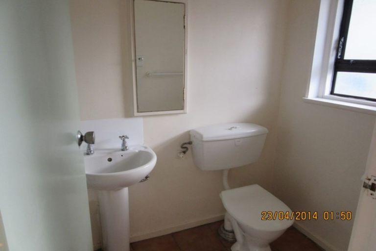 Photo of property in 1/52 Russell Terrace, Berhampore, Wellington, 6023