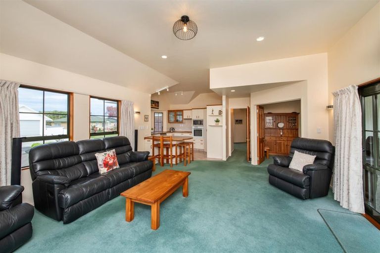 Photo of property in 14 Dunallen Avenue, Marton, 4710