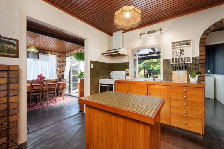 Photo of property in 143 Valley Road, Mount Maunganui, 3116