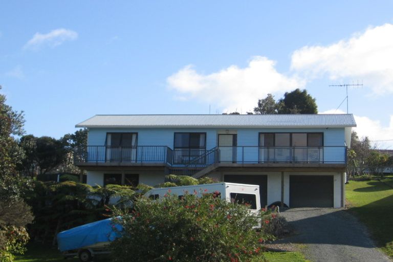 Photo of property in 17 Taranui Place, Mangawhai Heads, Mangawhai, 0505
